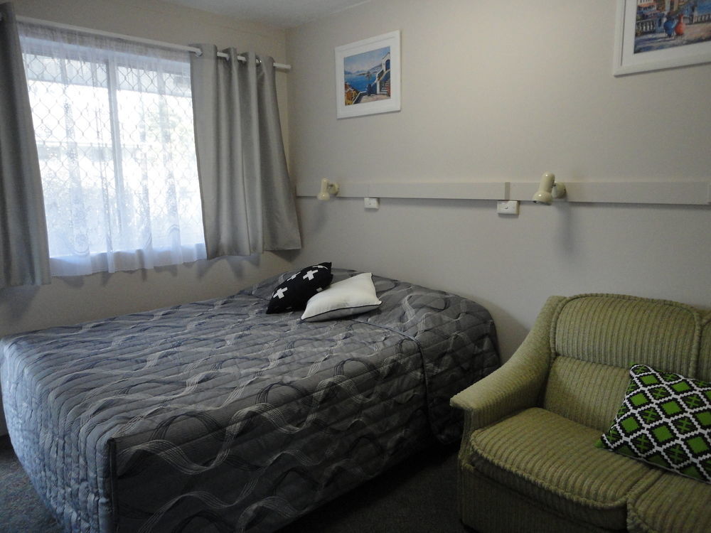 Surf Beach Motel Port Порт Макари Екстериор снимка